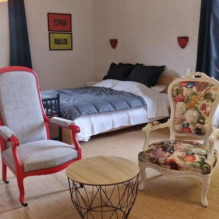 La Maison Forte - Chambres Et Table D'Hotes Millery  Eksteriør bilde