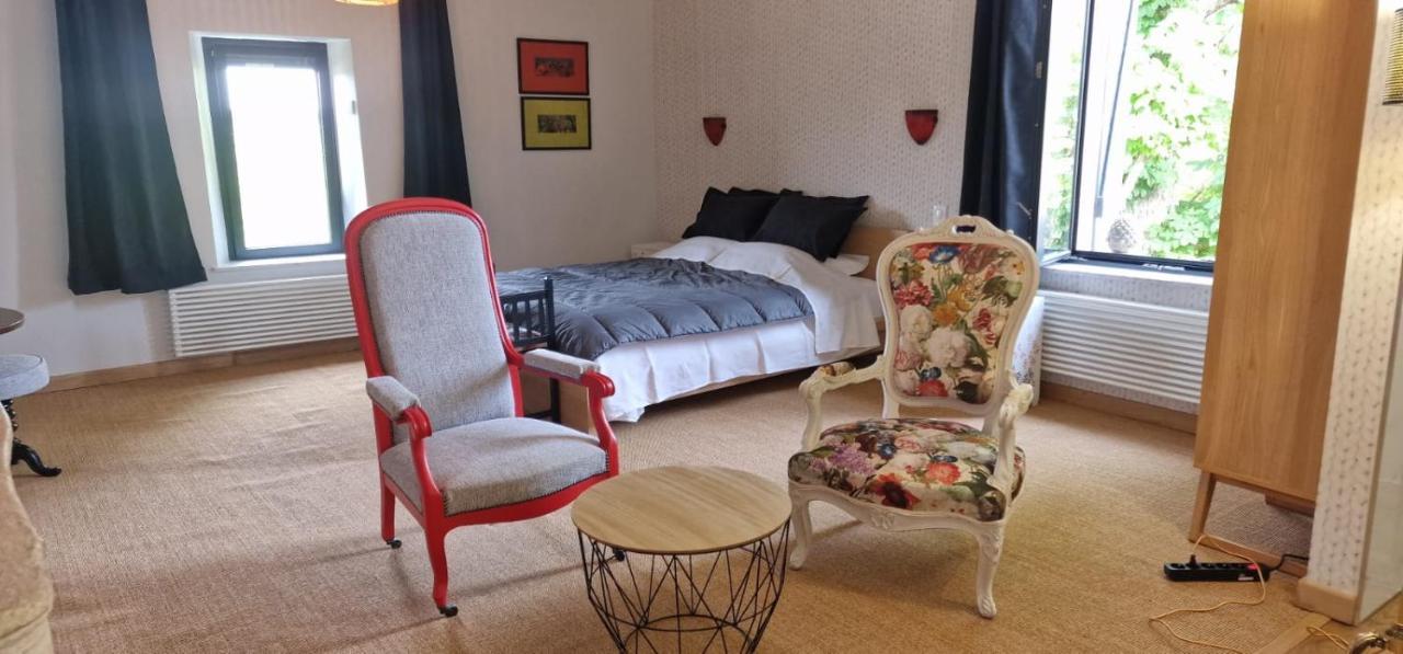 La Maison Forte - Chambres Et Table D'Hotes Millery  Eksteriør bilde