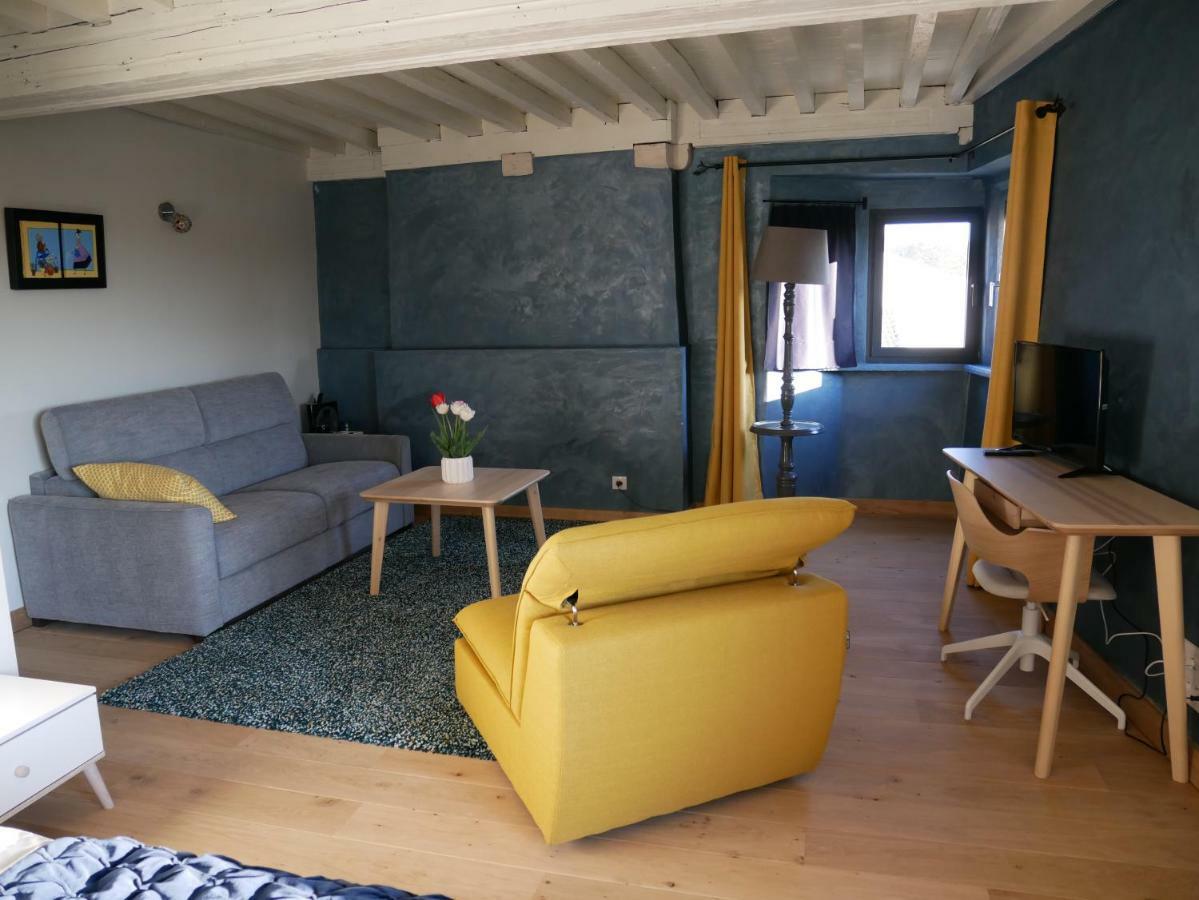 La Maison Forte - Chambres Et Table D'Hotes Millery  Eksteriør bilde